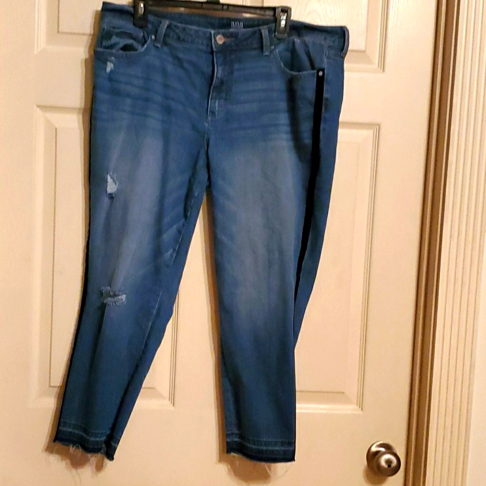 A.N.A. DISTRESSED JEANS